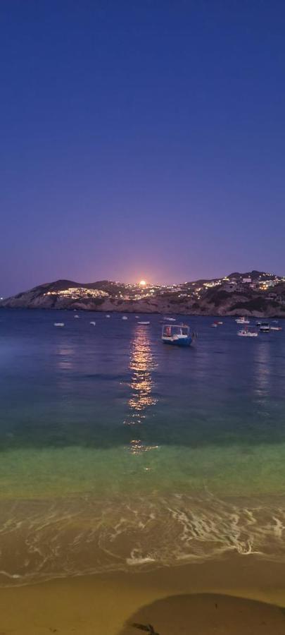 Komissa΄S Beach House Agia Pelagia  Exterior photo